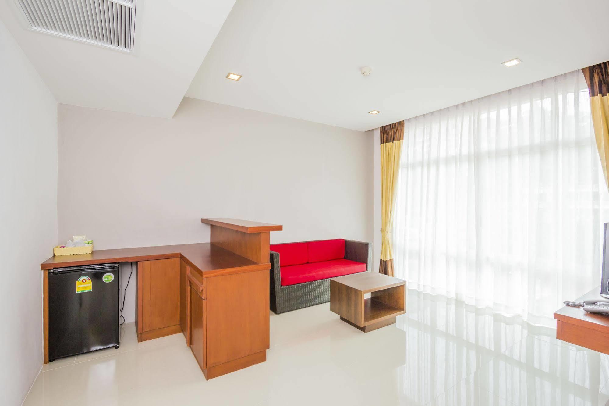 Baan Lukkan Patong Resort Phuket Exterior foto